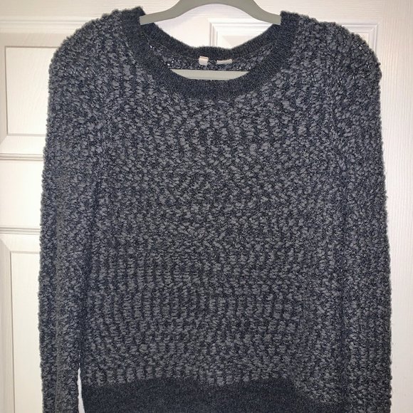 Anthropologie Sweaters - Anthropologie polyester/wool blend sweater